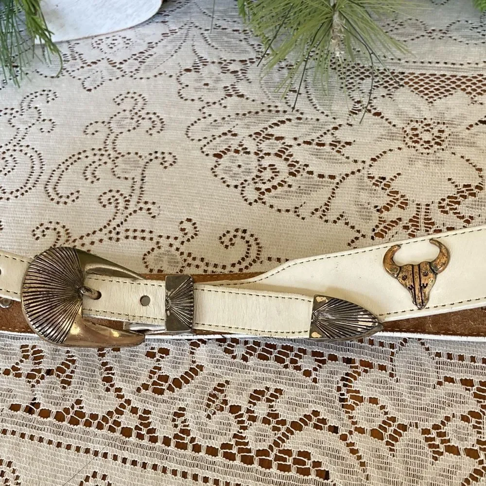 Vintage Southwestern Rodeo Boho Silver Creek Leather 90’s Y2K Embellished Belt